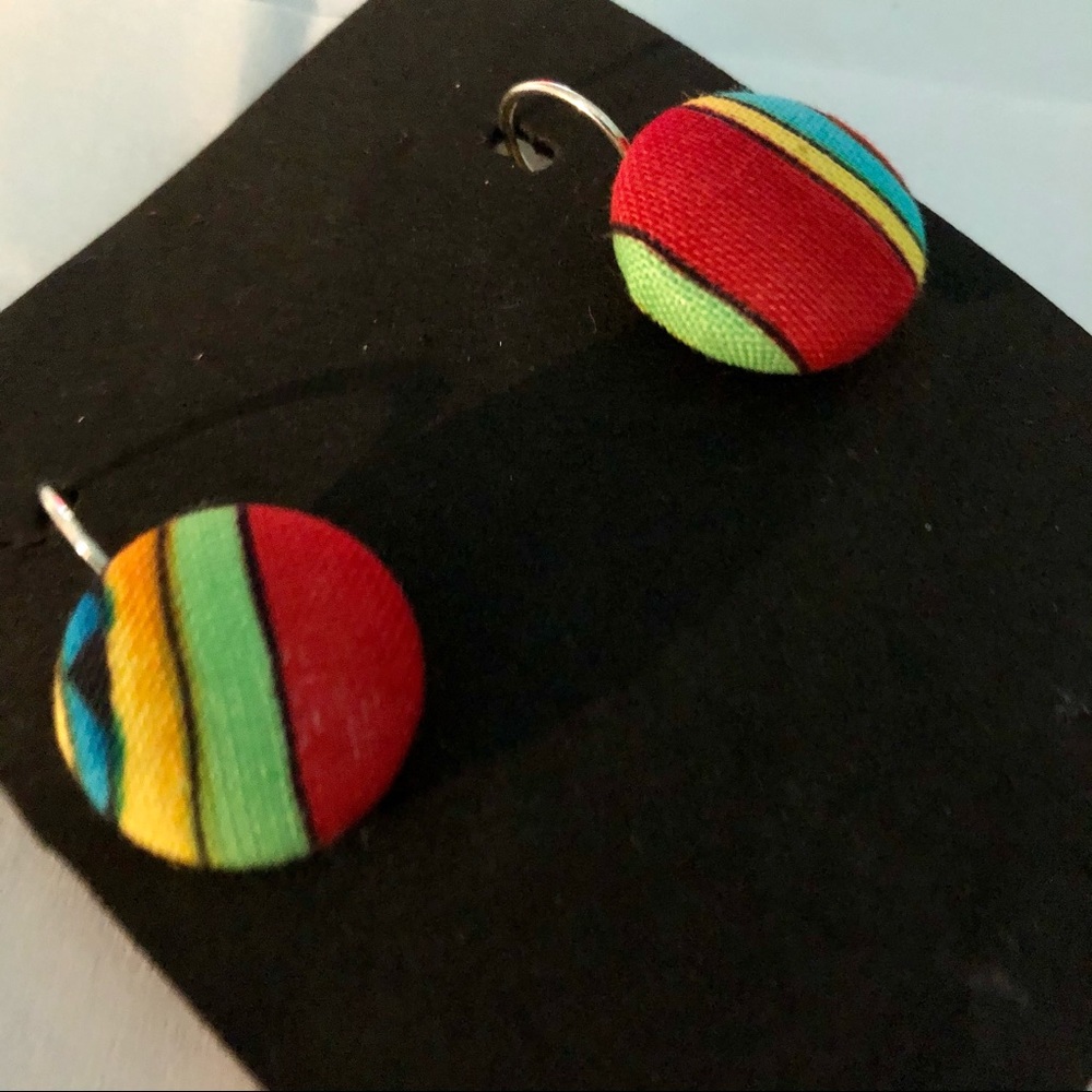 Lightweight Earrings Pierced Vibrant Multicolored Graphic Stripes - Picture 2 of 4